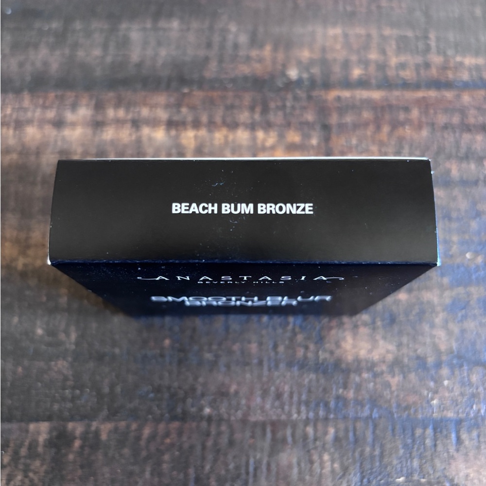 NIP-Smooth Blur Bronzer - Beach Bum Bronze - Picture 3 of 8